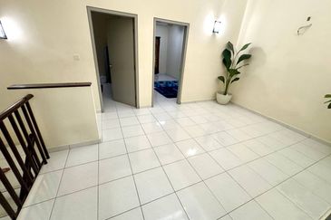 NILAI IMPIAN (LAMAN ORKID)