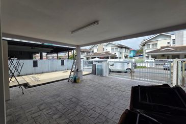 Taman Tasik Semenyih (Lake Residence)