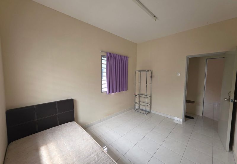 Taman Tasik Semenyih (Lake Residence)