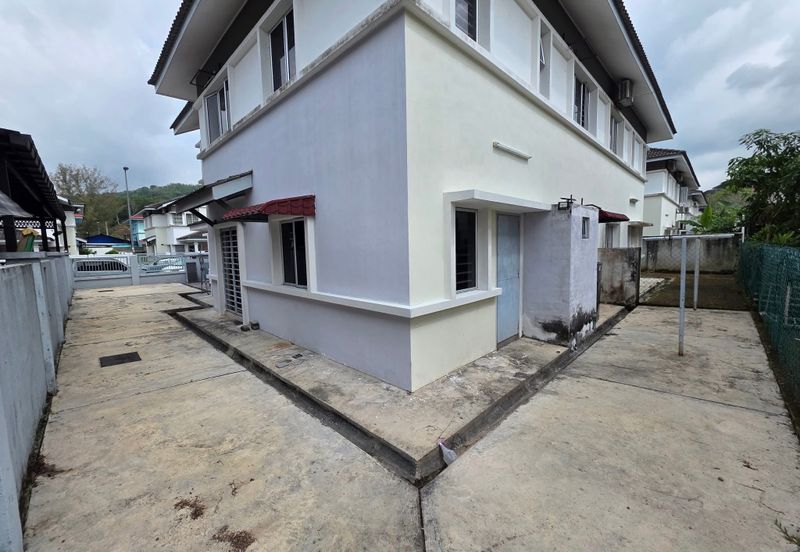 Taman Tasik Semenyih (Lake Residence)