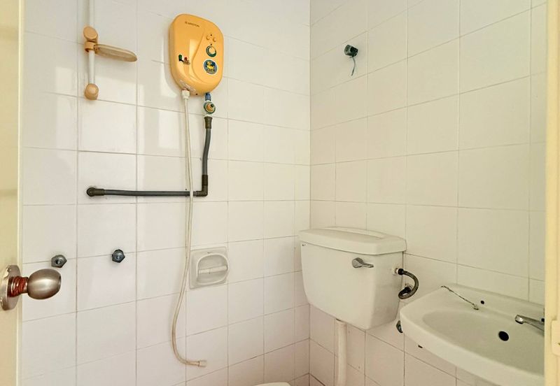 Seksyen 4, Kota Damansara