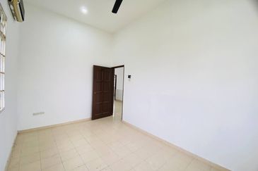 Jalan Sungai Ramai Dalam