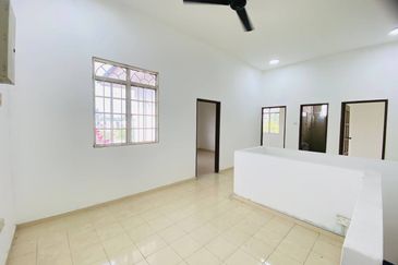 Jalan Sungai Ramai Dalam