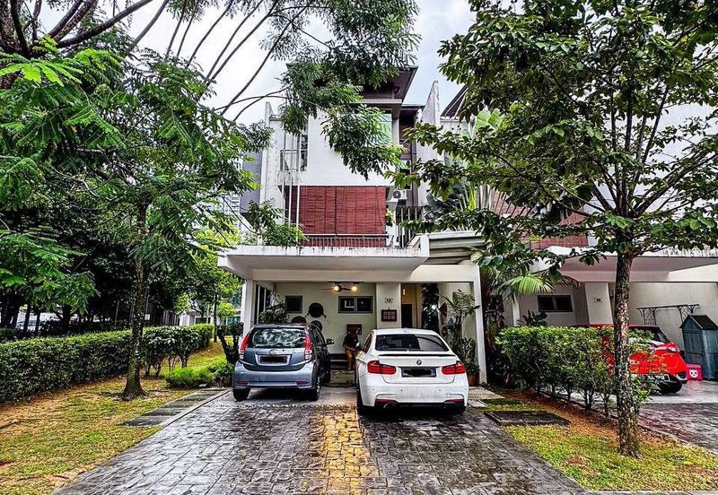 Symphony Hills Schumann