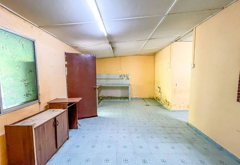 Batu 15 Lembah Mewah Kajang