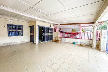 Batu 15 Lembah Mewah Kajang