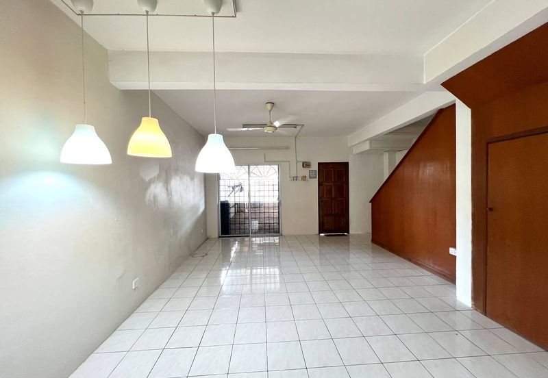 Taman Pinggiran Putra