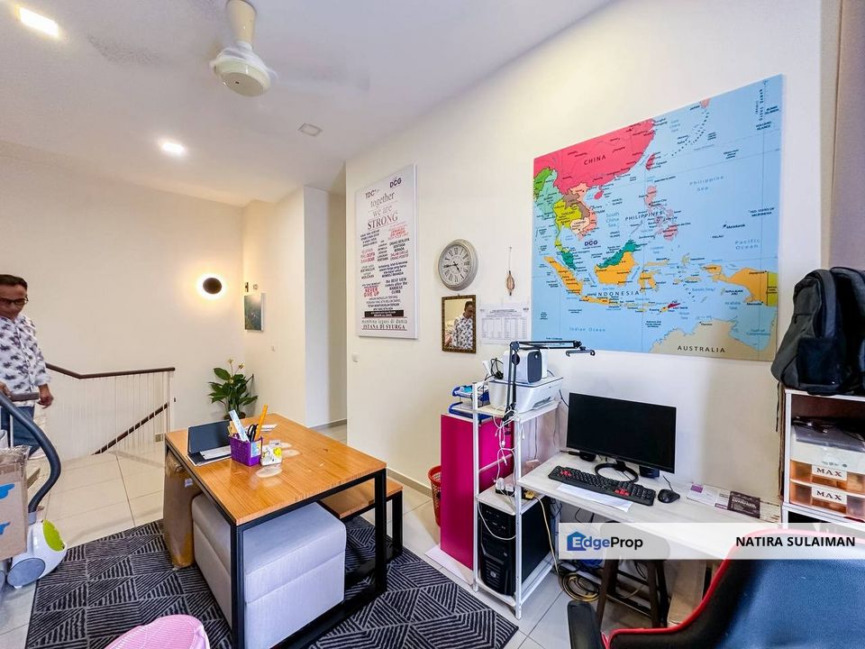 Corner Setia Ecohill 3 Semenyih , Selangor, Semenyih