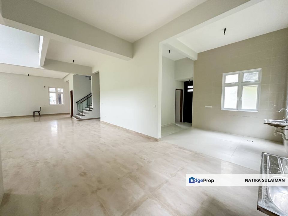 Corner Tijani Ukay Hulu Klang Ampang, Selangor, Ampang