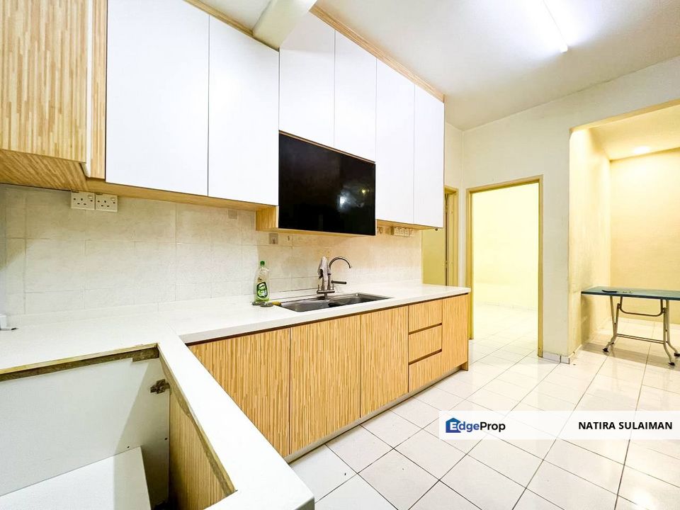 Alam Idaman Taman Tasik Puchong, Selangor, Puchong