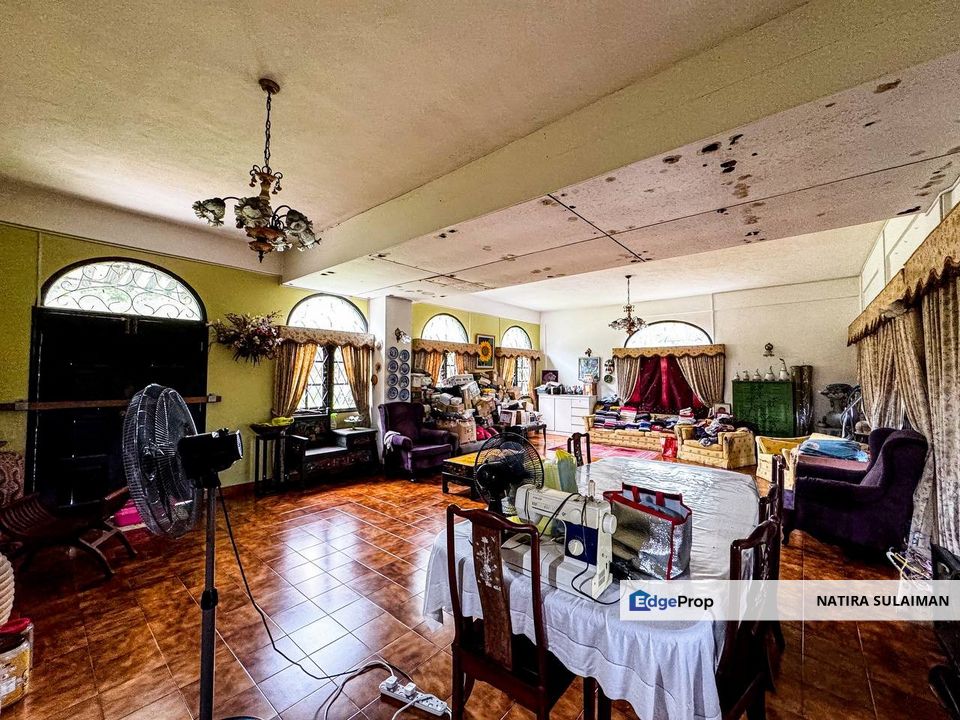 Bungalow Seksyen 1 Bandar Baru Bangi, Selangor, Bangi