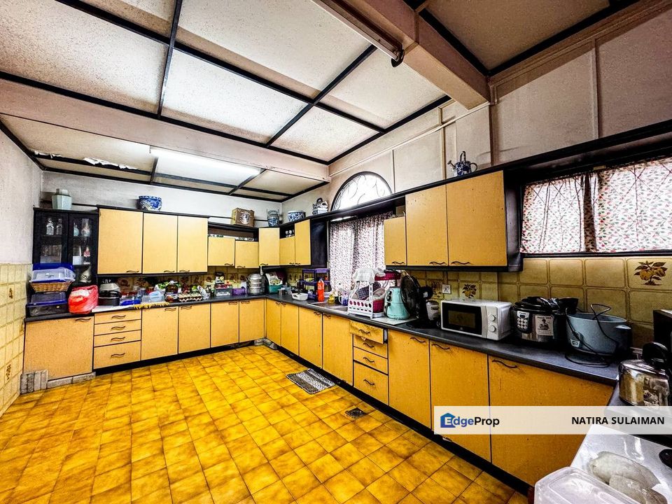 Bungalow Seksyen 1 Bandar Baru Bangi, Selangor, Bangi