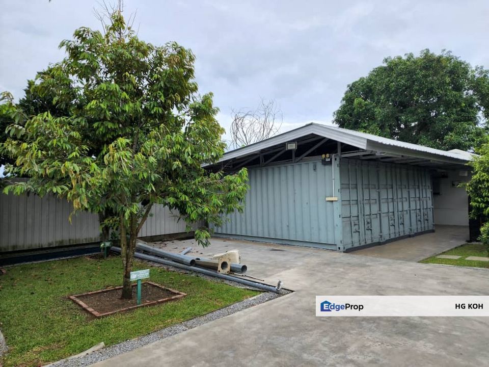 Nice Furnished 1 Storey Bungalow at Tanjung Minyak, Melaka with fruits trees, Melaka, Bukit Rambai