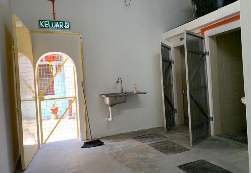 2 storey shoplot Jalan Temenggong, Bukit Cina, Melaka 