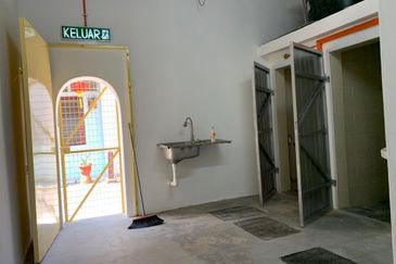 2 storey shoplot Jalan Temenggong, Bukit Cina, Melaka 