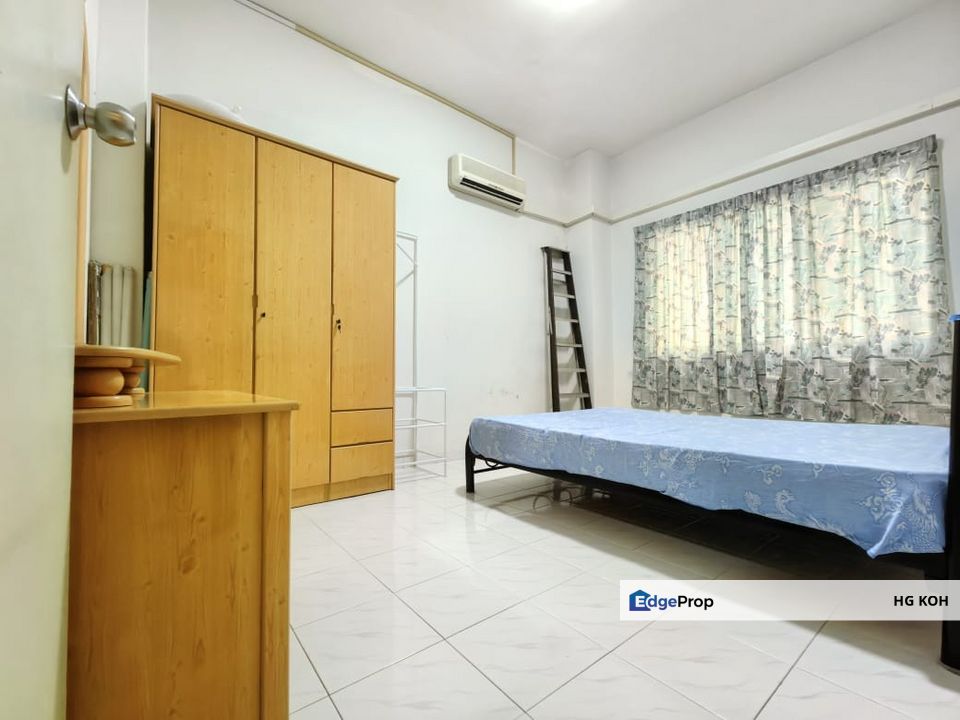 Furnished Straits Court Condominium Pasir Emas, Ujong Pasir, Melaka, Ujong Pasir