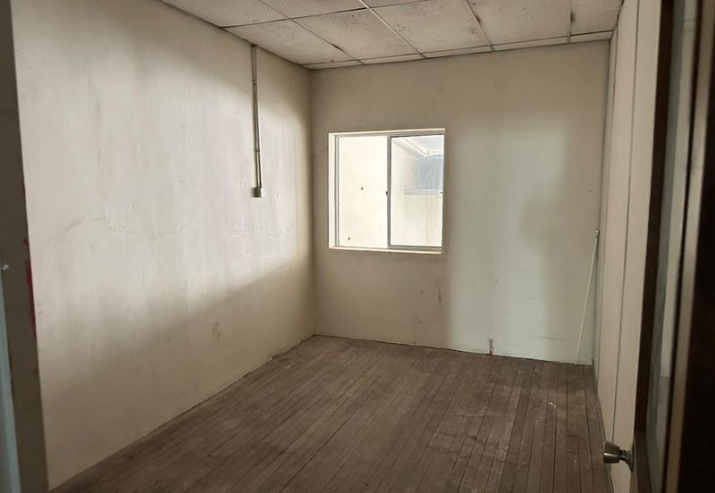 2 storey shoplot Jalan Bunga Raya, City