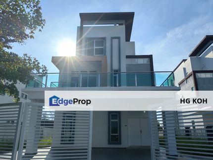 Gated Guarded 3 Storey Bungalow House @ Kayangan Villas, Klebang, Melaka, Klebang