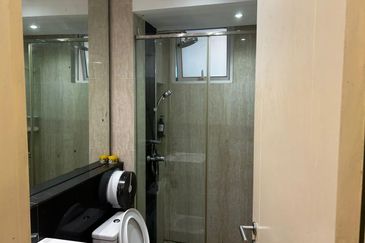 THE SHORE @ MALACCA RIVER