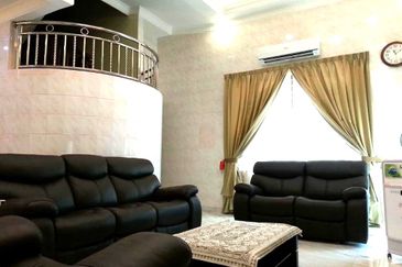 Fully furnished 2 1/2 storey bungalow house Kg 8, City 