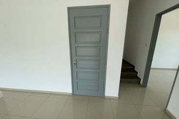 Freehold 2 Storey Semi Detached House Kampung Lapan, Melaka