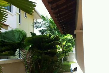 Fully furnished 2 Storey Semi D house Taman Cheng Perdana