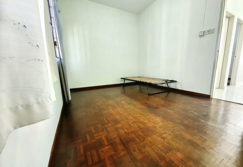 Freehold Kondo Ruby (Golden Showers) Klebang, Melaka 