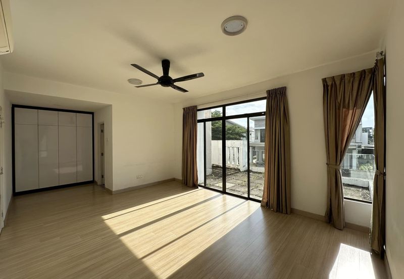 Gated Guarded Freehold 3 Storey Semi D House Taman Desa Tebrau Precinct 9F