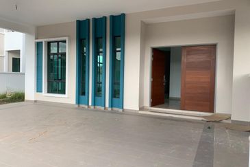 Freehold 2 Storey Semi Detached House Taman Merak, Bukit Baru, Melaka