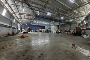Factory / Warehouse Kawasan Perindustrian Krubong