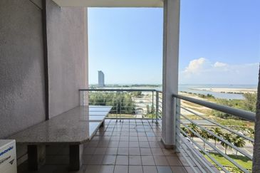 Golden Coast Condominium