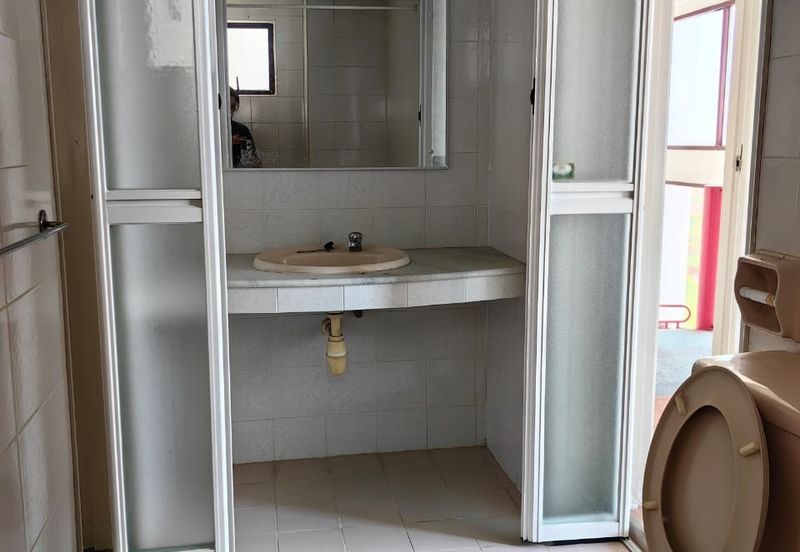 Golden Coast Condominium