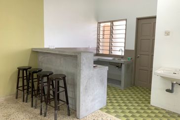 FREEHOLD Furnished Corner Rumah Pangsa Malinja (Kg 8) Melaka