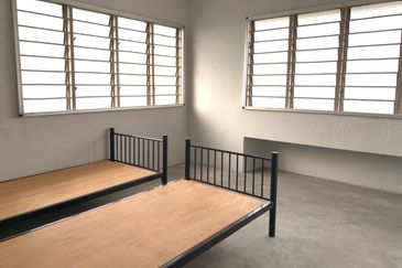 FREEHOLD Furnished Corner Rumah Pangsa Malinja (Kg 8) Melaka