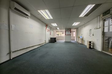 1st Floor Office Kg 8 Melaka Mall