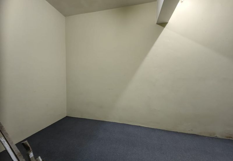 1st Floor Office Kg 8 Melaka Mall