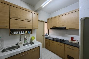 Furnished Harmony Condominium, Ujong Pasir, City