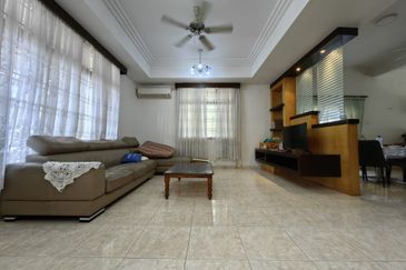 Freehold Corner 2 storey terrace house fully furnished