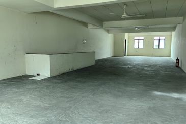 2 storey Shop Office Taman IKS Merdeka Batu Berendam