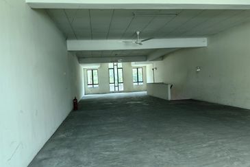 2 storey Shop Office Taman IKS Merdeka Batu Berendam