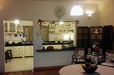 Corner 2 Storey Terrace House Taman Megah Mas, Petaling Jaya