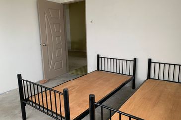 Corner Partially Furnished Rumah Pangsa Malinja, Kg 8, Melaka 