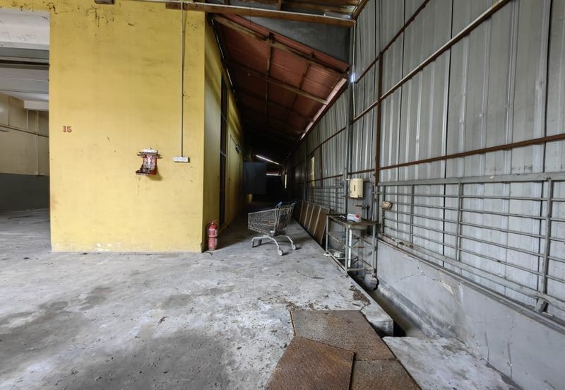 1 1/2 storey semi detached factory Taman Perindustrian Merdeka, Batu Berendam