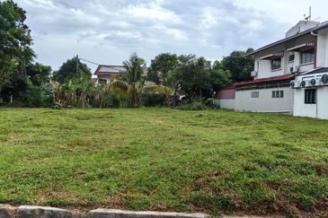 Freehold Bungalow Land Ujong Pasir, City