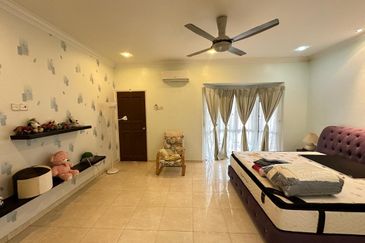Freehold Fully furnished 2 storey terrace house Taman Merbok, Ayer Keroh, Melaka