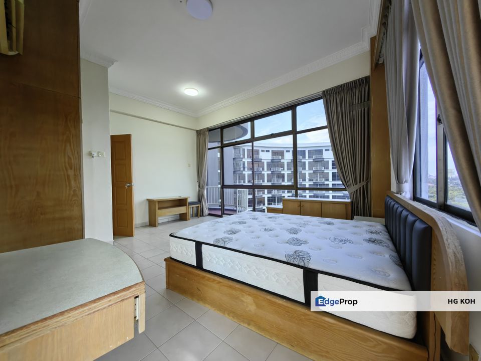 Fully Furnished Corner 3 Bedrooms 2 bathroom Lagenda Condominium, Klebang, Melaka, Klebang