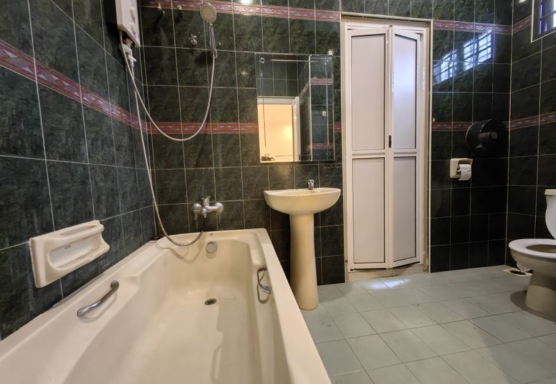 Fully furnished 1 storey bungalow house, Tengkera, Melaka