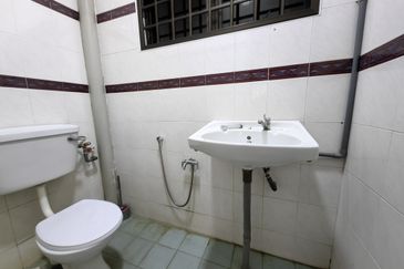 Fully furnished 1 storey bungalow house, Tengkera, Melaka