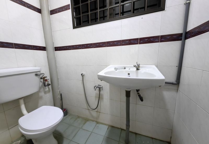 Fully furnished 1 storey bungalow house, Tengkera, Melaka