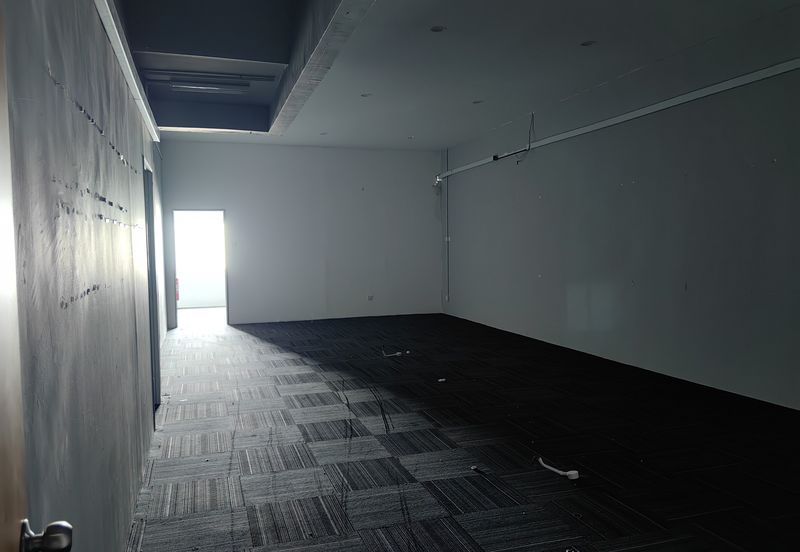 Ground Floor & Lower Ground Floor Taman Bukit Rambai Putra, beside Ninso